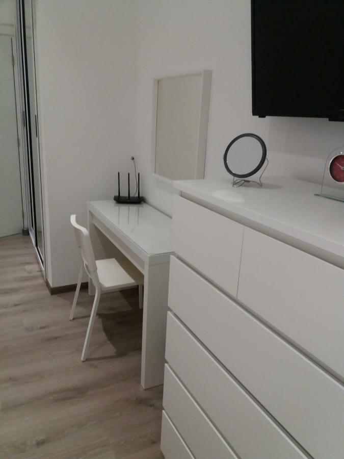 St. Julians Homestay Saint Julian's Екстер'єр фото